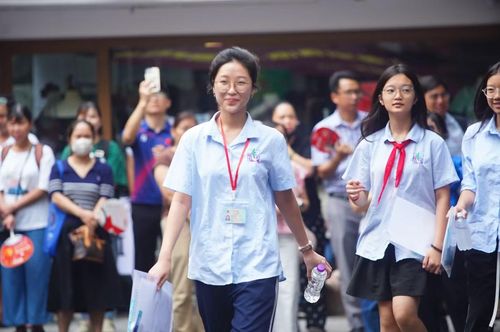 Thí sinh dự kỳ thi tuyển sinh lớp 10 của Hà Nội năm nay. (Ảnh: Duy Phạm)