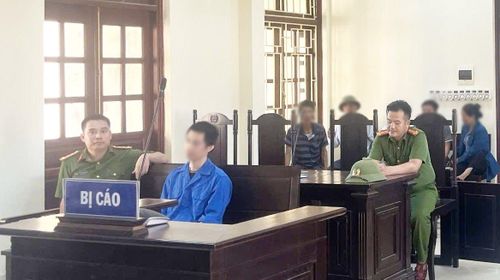 Bị cáo Nguyễn Tuấn Anh tại phiên xử.