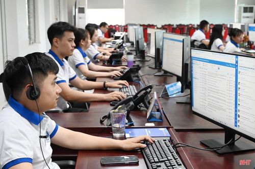 Ứng dụng công dân số i-HaTinh ra đời và vận hành đang mở thêm “cánh cửa” mới để chính quyền đến gần người dân hơn.