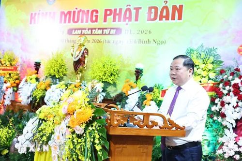Phó Chủ tịch Ủy ban Trung ương Mặt trận Tổ quốc Việt Nam Nguyễn Phi Long phát biểu tại buổi lễ. (Ảnh: Minh Đức/TTXVN)