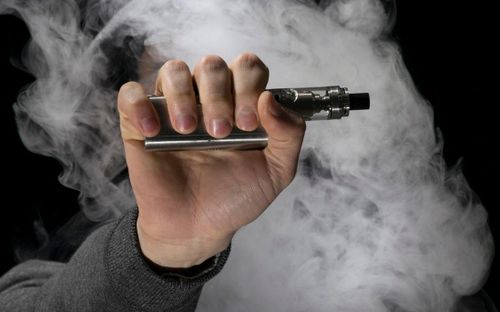 Thế giới hiện có khoảng 40 triệu người trẻ đang sử dụng thuốc lá truyền thống và đáng báo động hơn, có tới 15 triệu thanh thiếu niên đã sa chân vào thuốc lá điện tử.