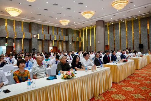 Các đại biểu tham dự đại hội.