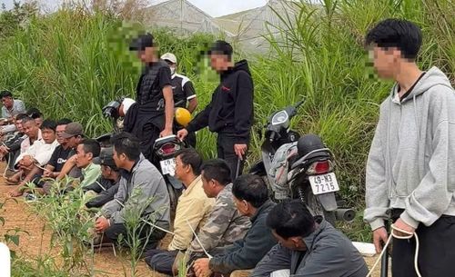 Công an tỉnh Lâm Đồng đang tạm giữ các đối tượng để điều tra, làm rõ vai trò của từng người.