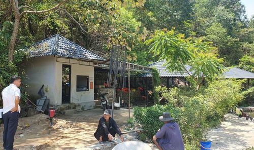 Các công trình do ông Phạm Văn Phong xây dựng trái phép ở khu vực suối Máu.
