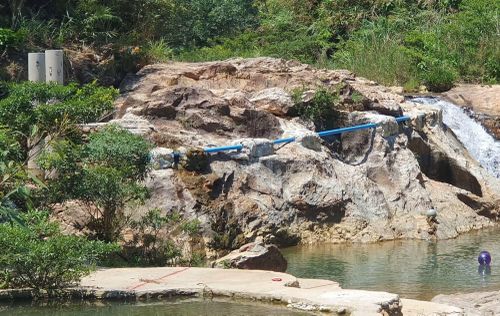 Chính quyền địa phương yêu cầu ông Phong tháo dỡ công trình vi phạm, trả lại hiện trạng đất ban đầu.