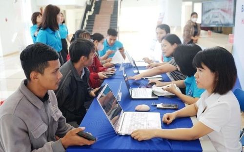 Tháng 3/2026, Trung tâm Dịch vụ việc làm tỉnh Đắk Lắk đã thực hiện tư vấn, giới thiệu việc làm cho 5.426 lượt người. Ảnh: ST