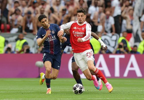 PSG chiếm ưu thế trong các pha tranh chấp, giúp họ kiểm soát bóng tốt hơn. (Ảnh: Reuters)