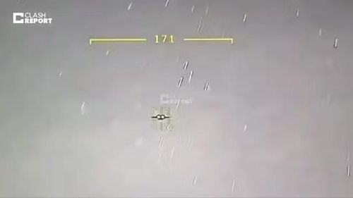 Một video vừa đăng tải cho thấy UAV tấn công Bayraktar Akinci của Không quân Sudan sử dụng tên lửa Eren để phá hủy một mục tiêu trên không chưa xác định, tuy vậy chiếc máy bay này ngay lập tức được gán là tiêm kích Rafale của Không quân UAE.
