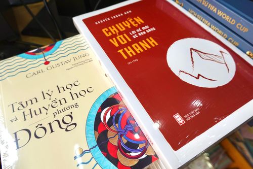 Cuốn Chuyện với Thanh của tác giả Nguyễn Thành Nam duy trì sức bán khá tốt. Các sách về chủ đề tâm lý học của Carl Gustav Jung vẫn được nhiều độc giả quan tâm. Có thể nói, sách của Carl Jung đã có một lượng "fan trung thành" tại Việt Nam, có lượng bán ổn định qua thời gian.