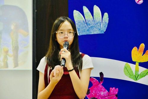 Tác giả nhí Thuần Nhiên chia sẻ tại tọa đàm