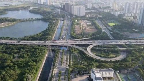 Hạ tầng đang tái định hình cấu trúc vùng đô thị Hà Nội theo mô hình đa cực (Ảnh: VARS)