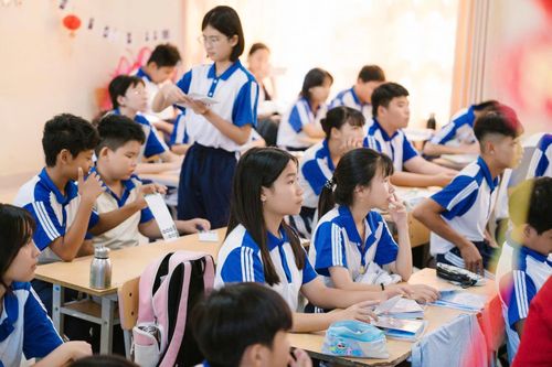 Tiết học của học sinh THCS Lê Hồng Phong (đặc khu Côn Đảo)