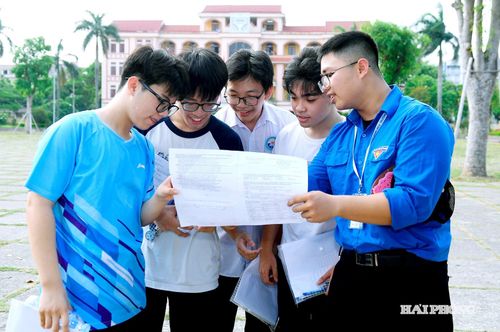 Thí sinh dự thi vào lớp 10 Hải Phòng năm 2026. Ảnh: Báo và phát thanh, truyền hình Hải Phòng.