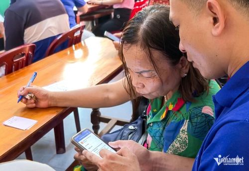 Việc ứng dụng công nghệ số được kỳ vọng sẽ góp phần thu hẹp khoảng cách tiếp cận thông tin, giúp người dân dễ dàng tiếp cận chính sách, dịch vụ công trực tuyến và các tiện ích số thiết yếu.