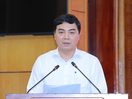 Chủ tịch UBND tỉnh Thanh Hóa Nguyễn Hoài Anh phát biểu khai mạc hội nghị. Ảnh: BTH