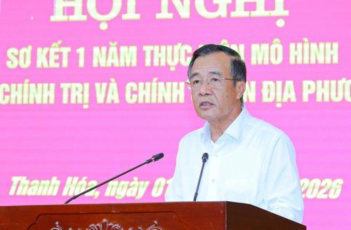 Bí thư Tỉnh ủy Thanh Hóa Lê Đức Thái: cần đổi mới mạnh mẽ tư duy từ “quản lý hành chính” sang “phục vụ, kiến tạo phát triển”, lấy người dân và doanh nghiệp làm trung tâm. Ảnh: BTH