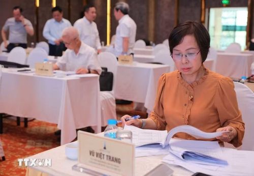 Tổng Giám đốc Thông tấn xã Việt Nam Vũ Việt Trang tham gia Hội đồng chấm Chung khảo. (Ảnh: Hoàng Hiếu/TTXVN)
