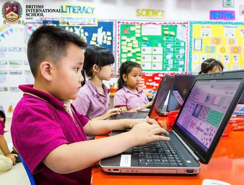Bảo vệ trẻ em trên môi trường mạng là vấn đề cấp bách hiện nay - Ảnh minh họa: VGP