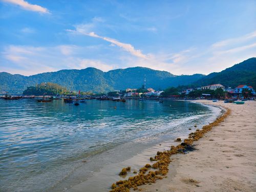 Bãi Làng (Cù Lao Chàm). Ảnh: ĐÀO ĐẶNG CÔNG TRUNG
