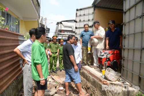 Thành viên Đội Phòng cháy chữa cháy khu vực chợ Cái Bè là các tiểu thương của chợ.