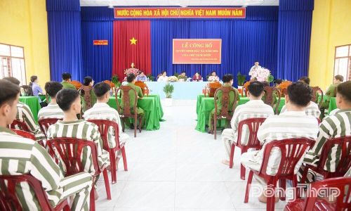 Thay mặt cho 125 phạm nhân được đặc xá, phạm nhân L.B.S đã xúc động và biết ơn khi nhận được sự khoan hồng của Nhà nước.
