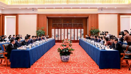 Quang cảnh buổi hội đàm.