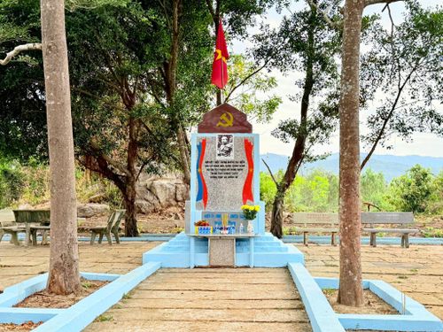 Địa chỉ đỏ Cây Dầu 3, thôn La Bá, xã Tuy Phong