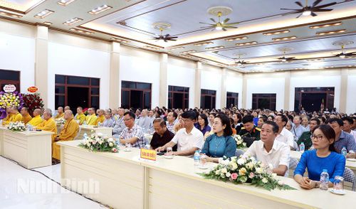 Các đại biểu dự Đại lễ.