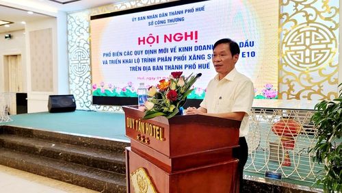Phó Giám đốc Sở Công Thương Phan Hùng Sơn phát biểu tại hội nghị