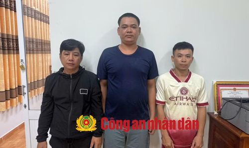 3 đối tượng: Đỗ Khắc Trường, Đỗ Khắc Cường và Nguyễn Tấn Bền.