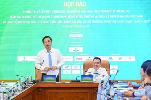  Phó Chủ tịch Ủy ban Trung ương MTTQ Việt Nam Cao Xuân Thạo thông tin về việc phát động phong trào thi đua “Toàn dân chung tay bảo vệ môi trường, vì một Việt Nam xanh - sạch - đẹp”