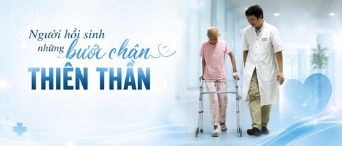 SKĐS - "Mẹ ơi, làm ở đó về con có đi được không? Nếu làm mà vẫn không đi được, lại bắt mẹ gánh nợ hàng trăm triệu đồng, con không làm đâu. Con bị cắt chân cũng được, con chấp nhận mẹ ạ..."