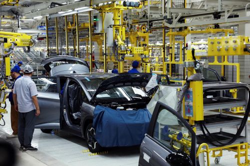 FTI vẫn giữ nguyên dự báo sản lượng ôtô trong năm 2026 sẽ tăng 3%, lên khoảng 1,5 triệu xe. Thái Lan hiện là trung tâm sản xuất ôtô lớn nhất Đông Nam Á, đóng vai trò là cứ điểm xuất khẩu quan trọng của nhiều hãng xe toàn cầu.