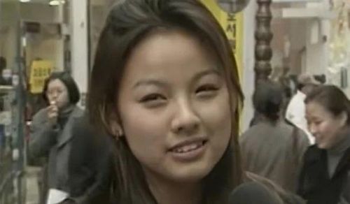 Hình ảnh Lee Hyori 30 năm trước. Ảnh: @chosun.
