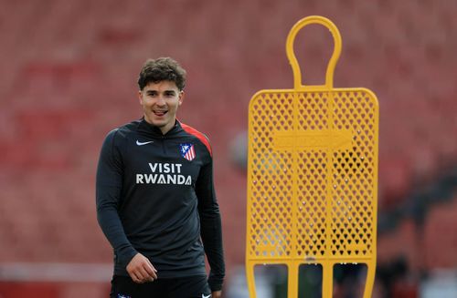 Arsenal gia nhập cuộc đua giành chữ ký của Alvarez