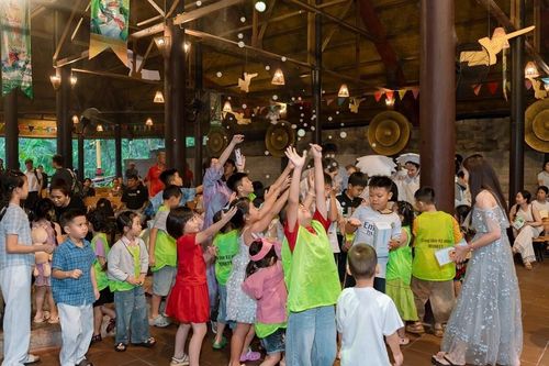 Ra mắt đúng Ngày quốc tế Thiếu nhi (1.6), “Về nguồn” thu hút đông đảo du khách, nhất là các bạn nhỏ