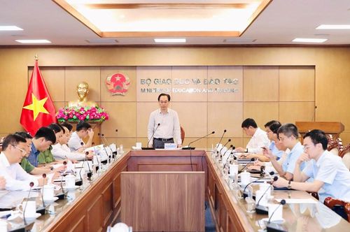 Bộ GD&ĐT tổ chức Hội nghị trực tuyến toàn quốc quán triệt công tác tổ chức Kỳ thi tốt nghiệp THPT năm 2026 sáng 2.6.2026