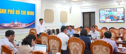  Các đại biểu tham dự hội nghị tại điểm cầu UBND TPHCM. ẢNH QUANG HUY 
