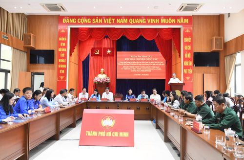  Đồng chí Nguyễn Phước Lộc thông tin về chuyến thăm của Đoàn đại biểu cấp cao Việt Nam 