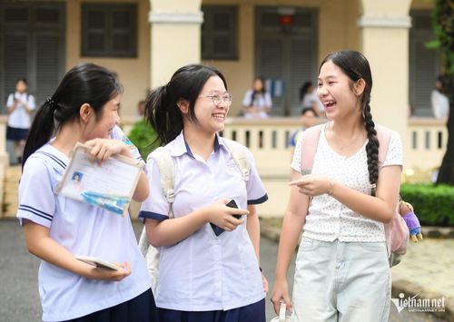 Thí sinh dự thi lớp 10 TPHCM. Ảnh: Nguyễn Huế