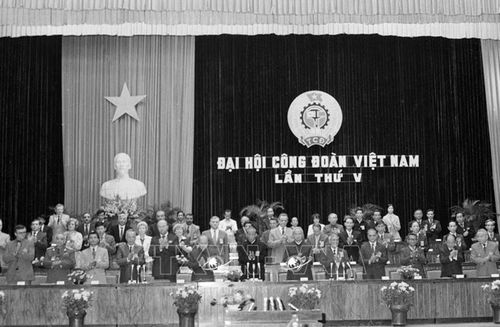 Đại hội Công đoàn Việt Nam lần thứ V (nhiệm kỳ 1983-1988) họp từ ngày 16 đến 18/11/1983 tại Thủ đô Hà Nội.