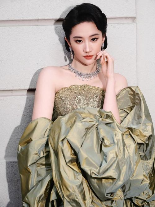 Lưu Diệc Phi được nhận xét ngày càng trẻ trung hơn so với tuổi thật. Ảnh: IGNV
