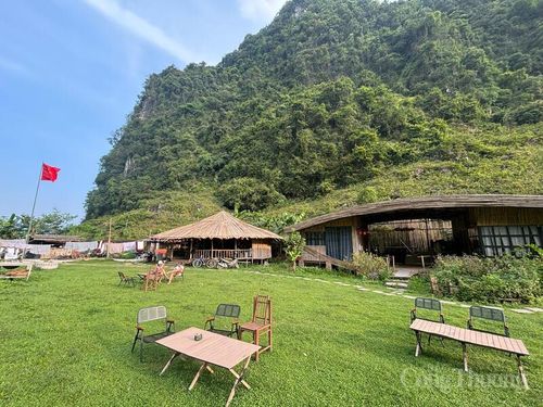 Mô hình du lịch Homestay Phong Nam Station của anh Trần Anh Dũng thu hút khách trong nước và quốc tế đến tham quan, trải nghiệm. Ảnh: Phong Lâm
