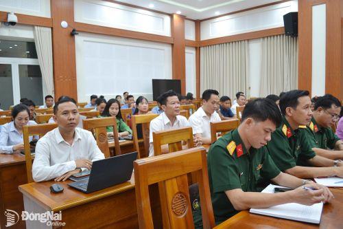 Các đại biểu dự hội nghị. Ảnh: Phương Hằng