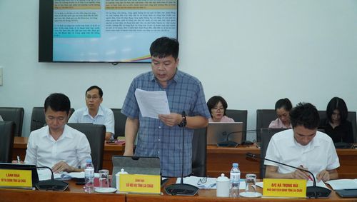 Lãnh đạo Sở Nội vụ báo cáo phân tích chỉ số PAR INDEX, chỉ số SIPAS tỉnh Lai Châu năm 2025.