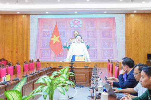Phó Thủ tướng Chính phủ Hồ Quốc Dũng phát biểu chỉ đạo tại hội nghị