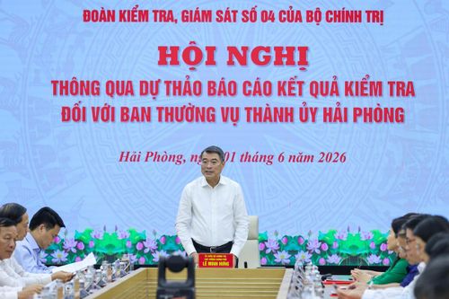 Thủ tướng Chính phủ Lê Minh Hưng, Trưởng đoàn Kiểm tra, giám sát số 4 của Bộ Chính trị chủ trì Hội nghị thông qua dự thảo Báo cáo kết quả kiểm tra, giám sát (đợt 2) của Bộ Chính trị, Ban Bí thư đối với Ban Thường vụ Thành ủy Hải Phòng. Ảnh: VGP
