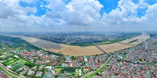 Sông Hồng đoạn chảy qua Hà Nội nằm trong quy hoạch Đại lộ cảnh quan sông Hồng. Ảnh Phạm Hùng