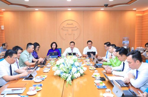 Quang cảnh phiên thảo luận Tổ số 5. Ảnh: Thành Thái