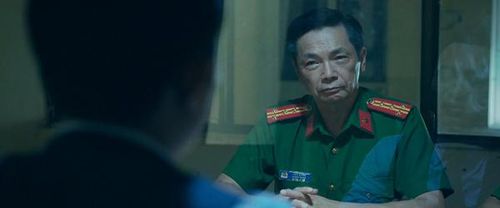 NSND Trung Anh được chú ý với vai Đại tá Trần Giang.